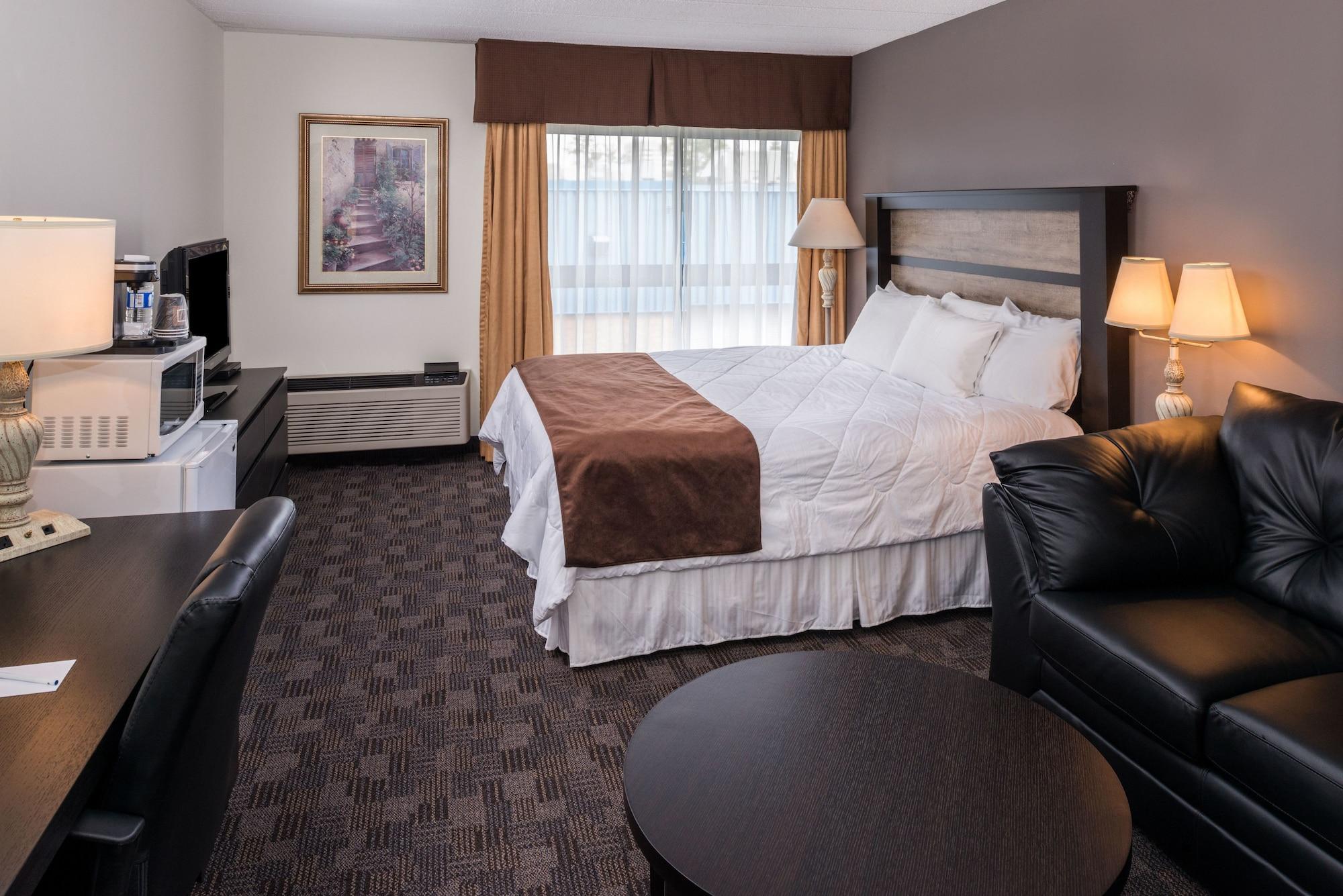 Days Inn By Wyndham Sudbury & Conference Centre Bagian luar foto