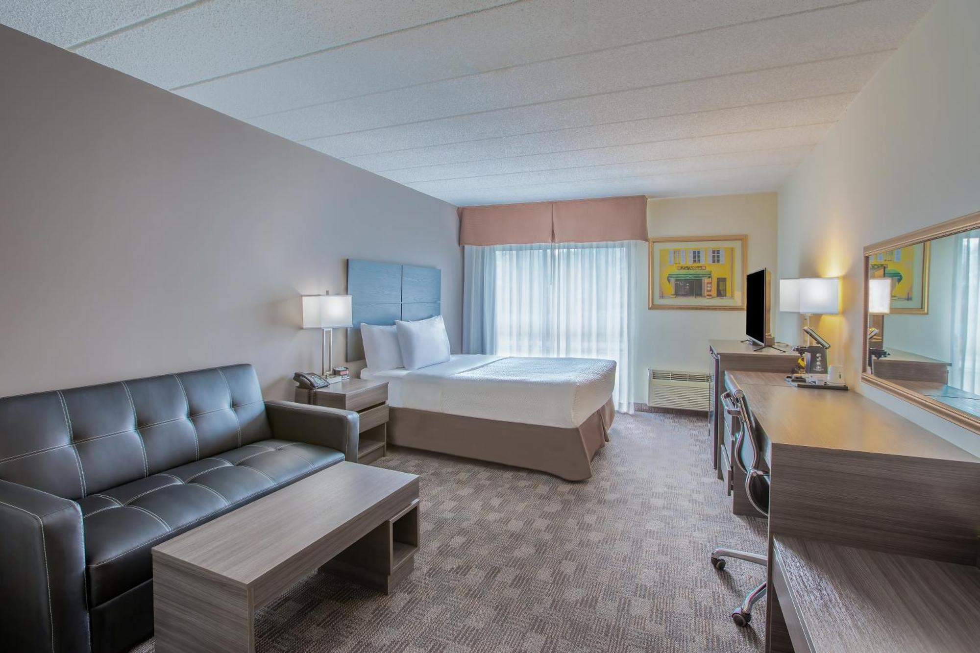 Days Inn By Wyndham Sudbury & Conference Centre Bagian luar foto