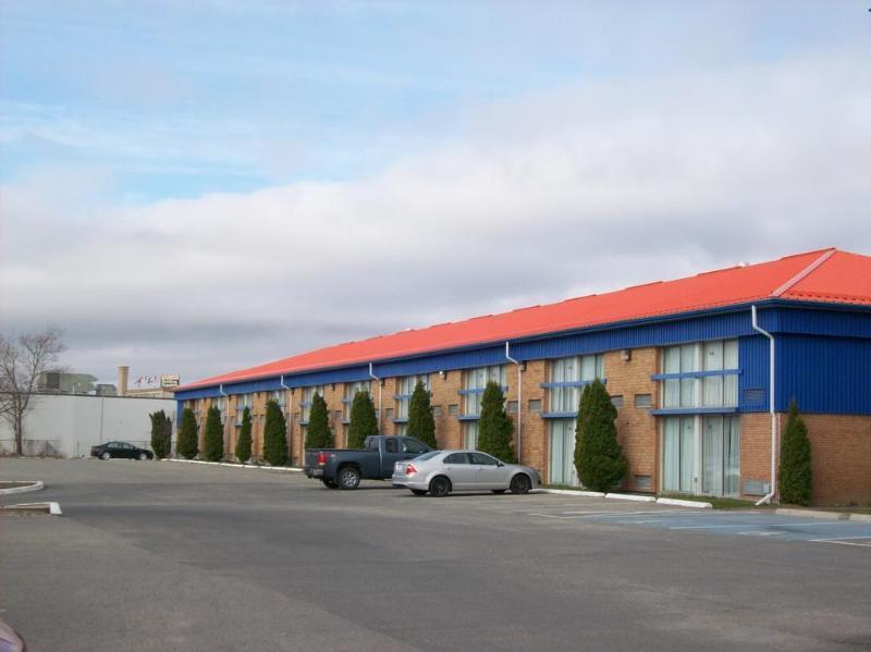 Days Inn By Wyndham Sudbury & Conference Centre Bagian luar foto